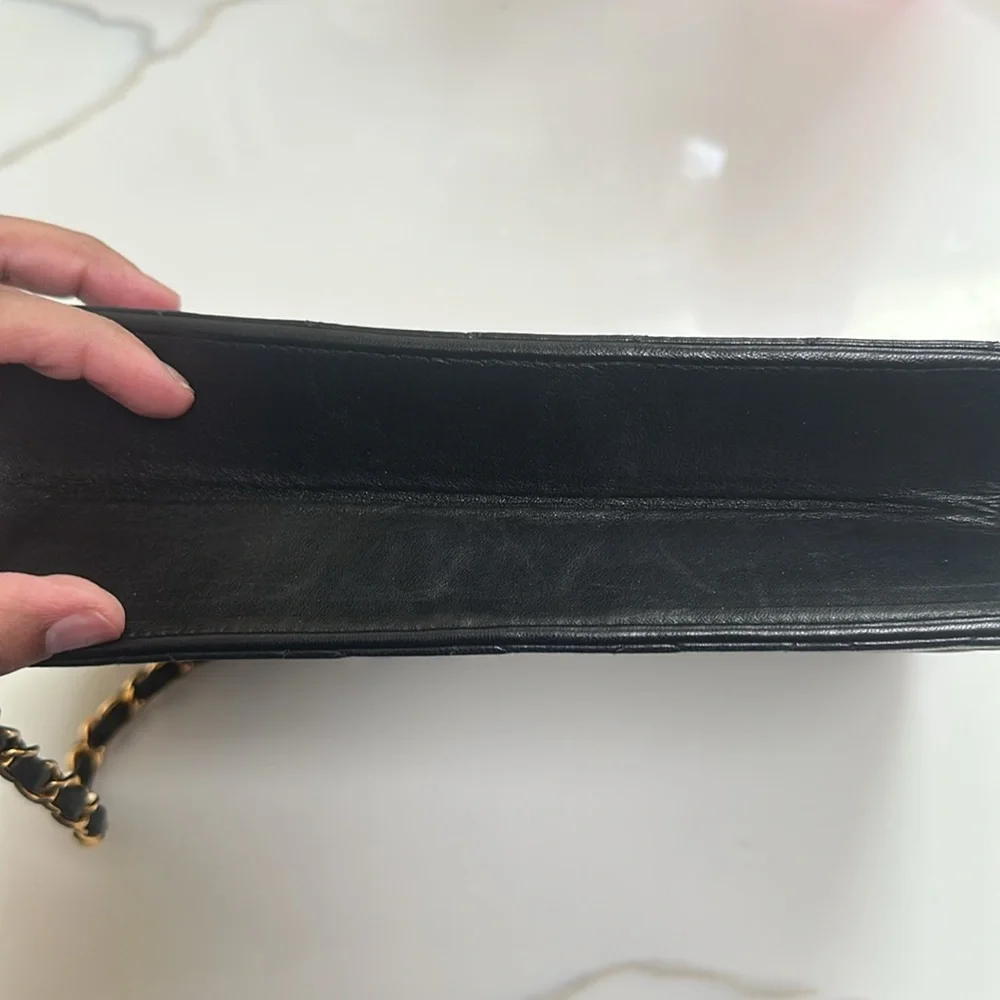 Chanel Black Lambskin Medium Single Flap Quilted Leather Bag Gold Hardware - Picture 15 of 15